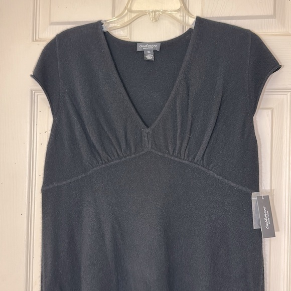 NWT Lord & Taylor CASHMERE Women's Black Top / Sweater Size XL - Picture 1 of 6